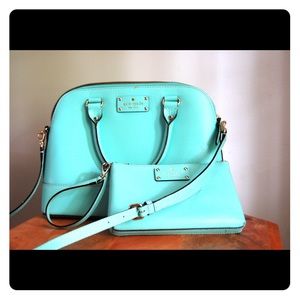 Kate spade Robbins egg blue purse with wristlet